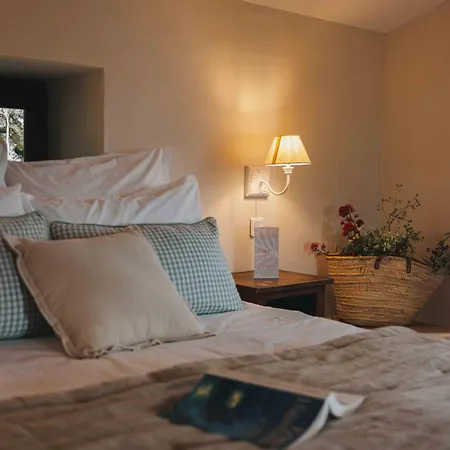Les Terrasses De La Borie Bed & Breakfast 3*